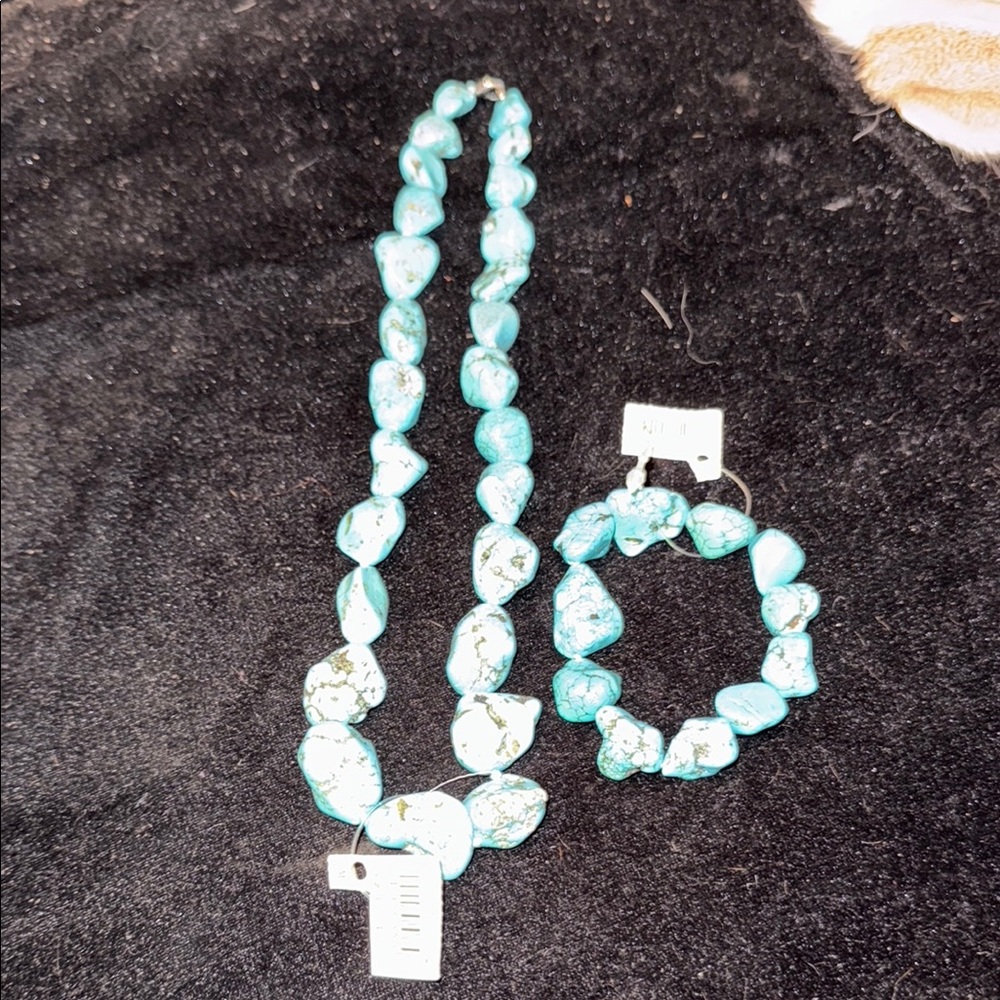 “Turquoise”Beaded Necklace and Bracelet Set